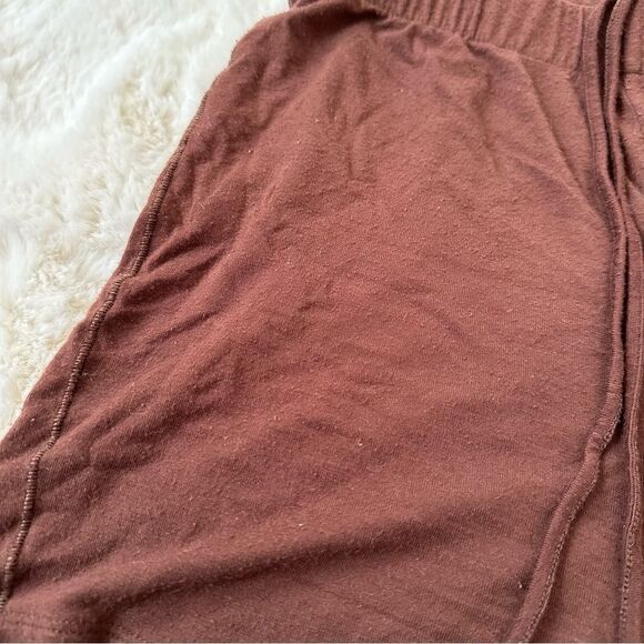 SKIMS brown comfy cozy lounge shorts - Picture 5 of 8